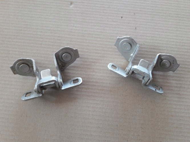 фото №1, Jeep cherokee liberty kk петлі кришки багажника