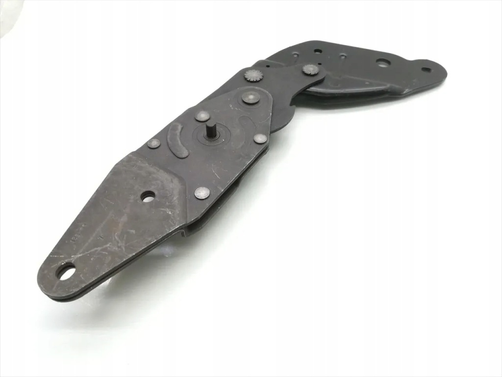 Mercedes-benz m-class кронштейн регулювання сидіння лівий 2000 suv a1639301348 Київ