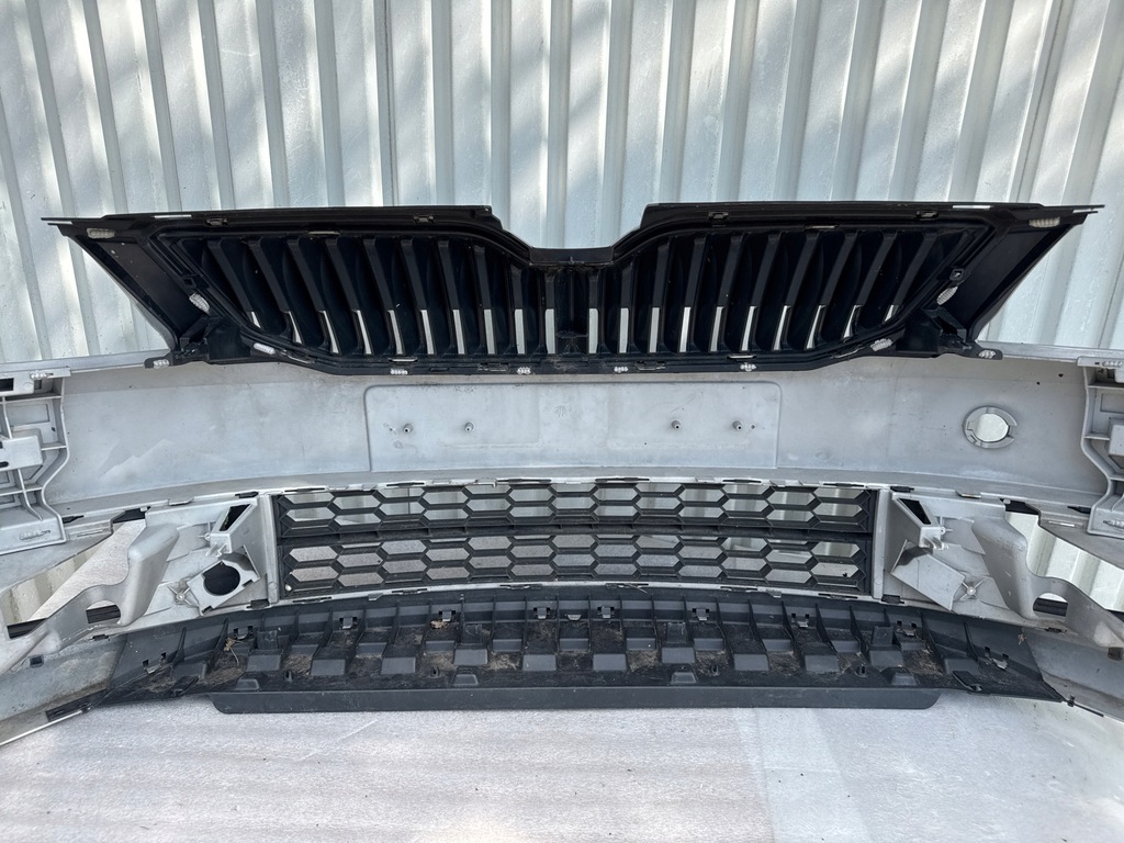 фото №8, Skoda octavia iii бампер передній 5e0807221