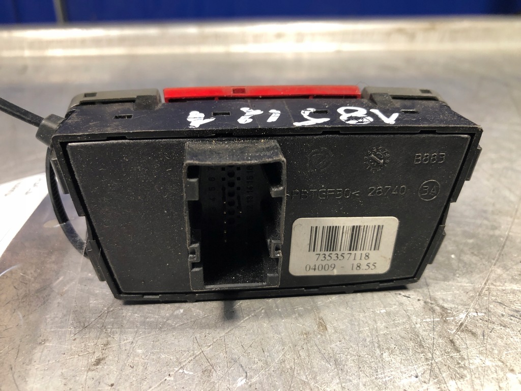 фото №7, Панель света аварийных fiat panda ii 735357118