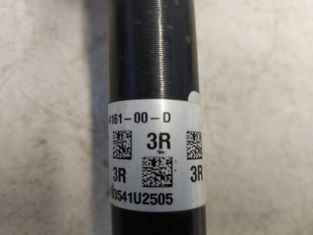 Tesla model 3 приводной вал левый правый задний  1044161-00-d Недорого