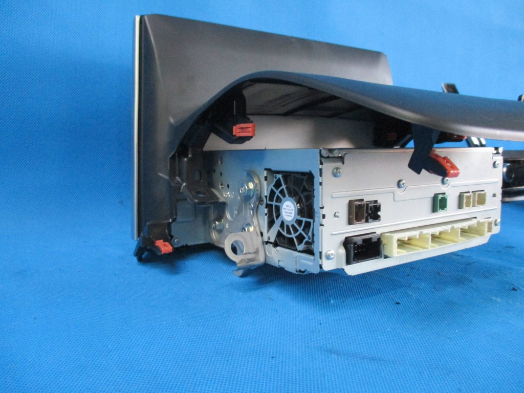 Радио навигация toyota corolla cross 8614016132 86140-16132 в Украине