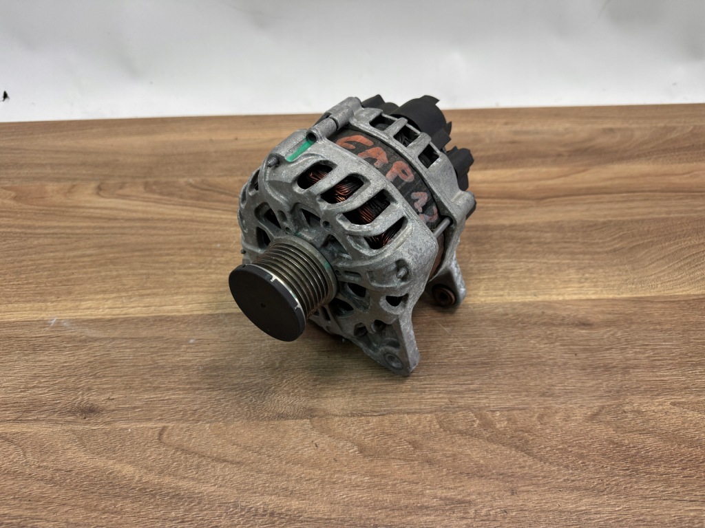 Купить Генератор renault clio captur dacia duster 1.2 tce 231006677r