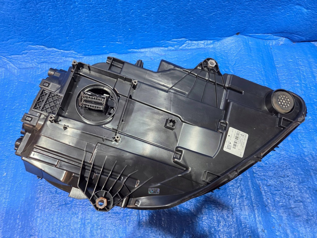 Lamoa передок  сторона левая porsche macan 95b 95b941009ap Доставка