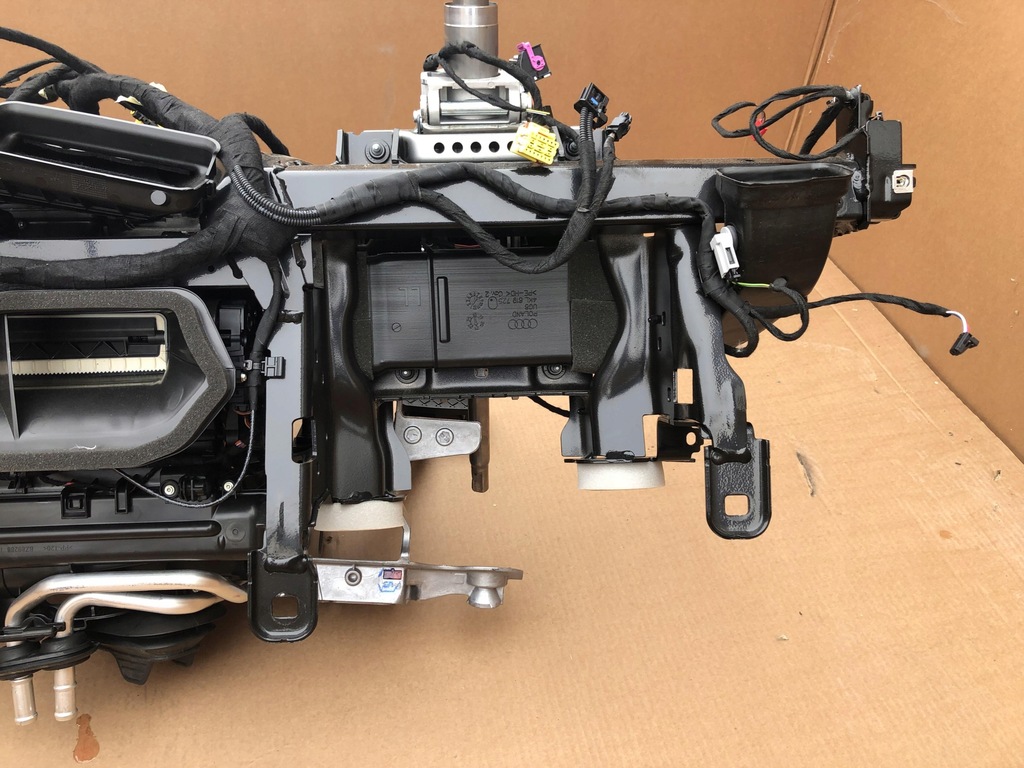 фото №9, Каркас панели отопитель педали audi e-tron q8 suv