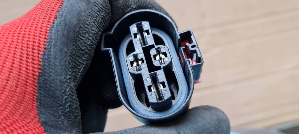 фото №6, S3 8y a3 lift штекер колодка соединитель вентилятора 1k0906234b vw audi