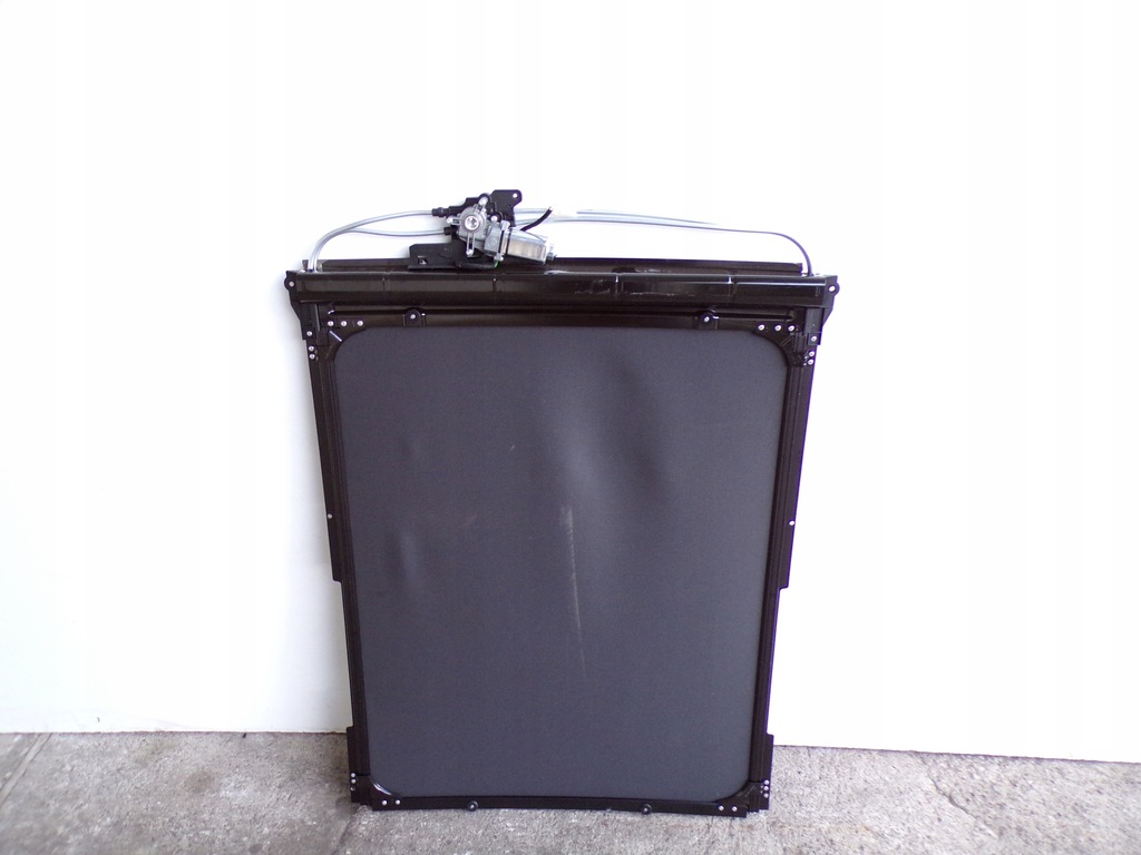 фото №3, Шторка люк volvo v40 ii r design