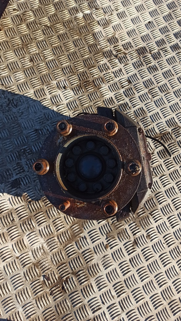 фото №4, Поворотний кулак ліва перед iveco 65c 70c двійник 11+