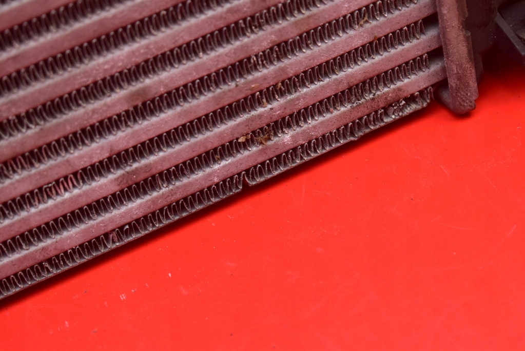 Радіатор інтеркулер 31338475 volvo xc60 1 1 2.4 d 163 km 08-13 Недорого