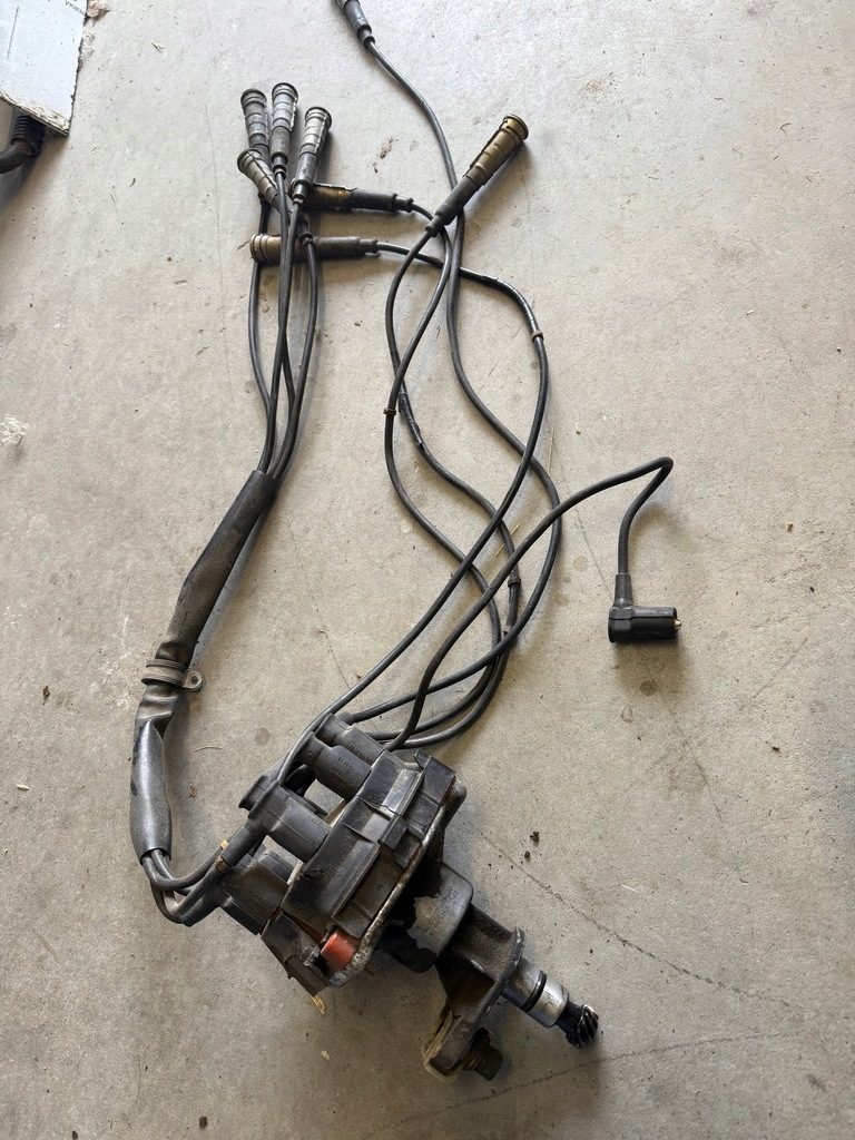 фото №1, Kompletny справний апарат запалювання m117 mercedes w126 r107 0031583401