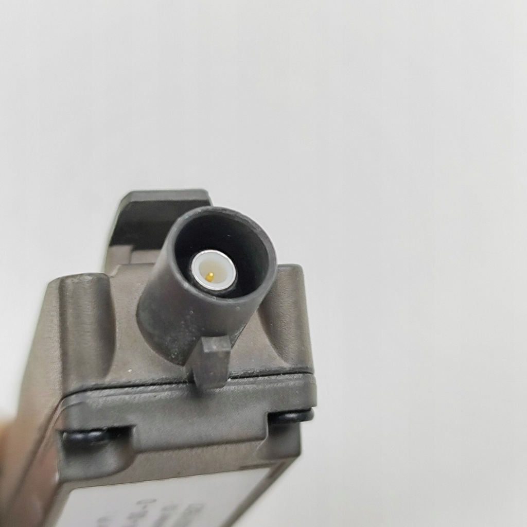 Tesla model x 2018 правая сторона камера на крыле боковой Недорого