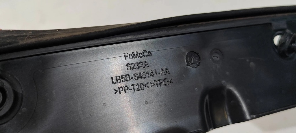 фото №6, Молдинг защита петля крышки багажника левая ford explorer 2020-