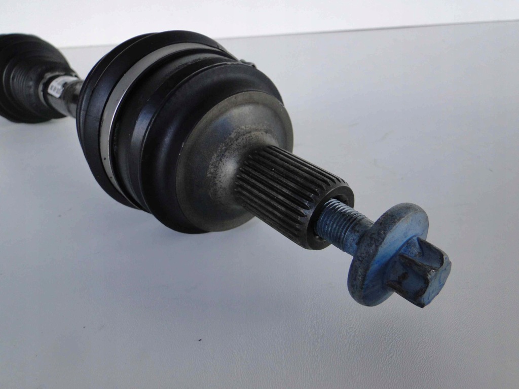 фото №3, Mercedes e w213 213 приводной вал передняя левая 4matic 4x4