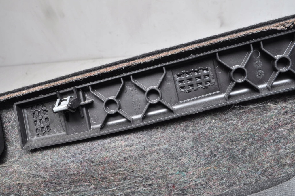 фото №5, Volvo v60 ii обшивка багажника обивка правая сторона задняя задняя