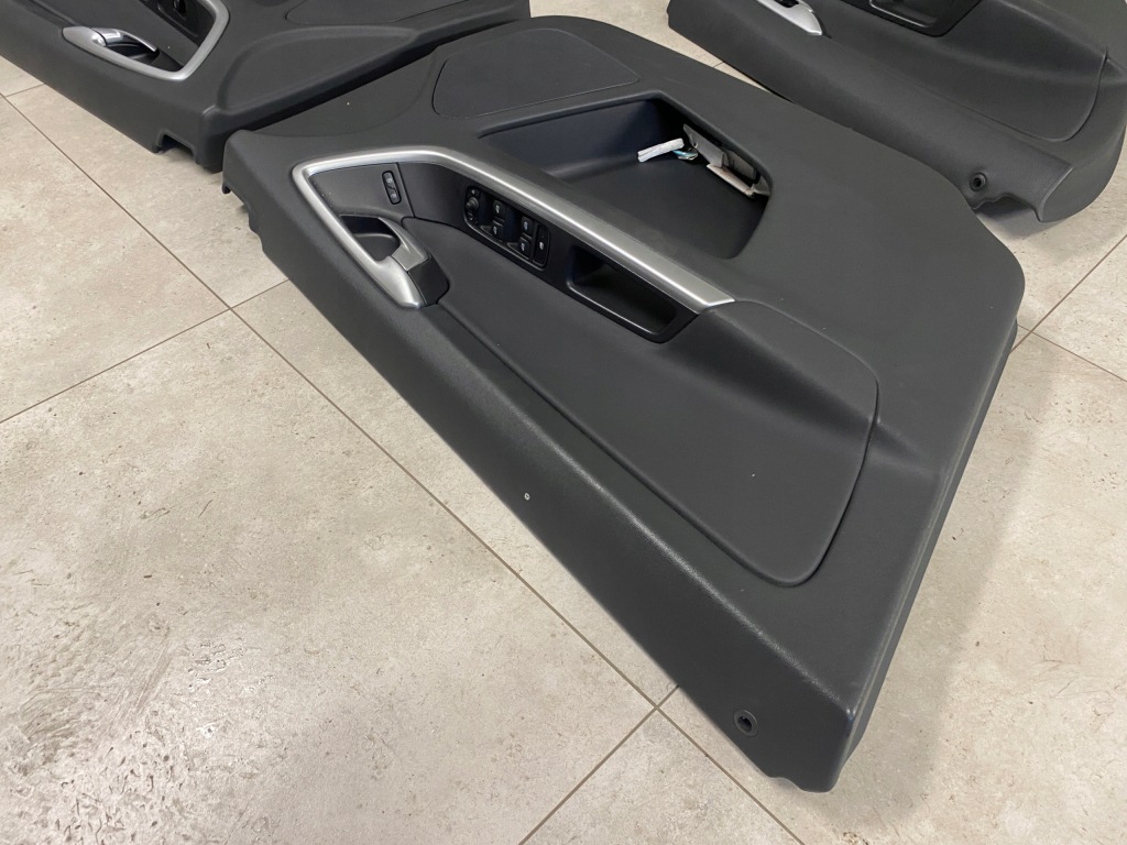 фото №3, Volvo xc60 обшивка оббивка двері комплект