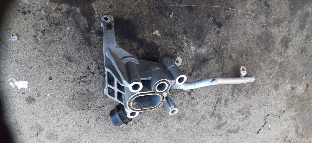 фото №1, Кронштейн кронштейн 3.0tdi vw touareg iii 059121071de