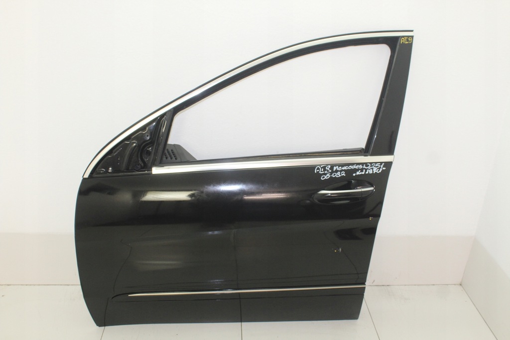 фото №1, Дверь левый перед mercedes w251 05-09r 197u