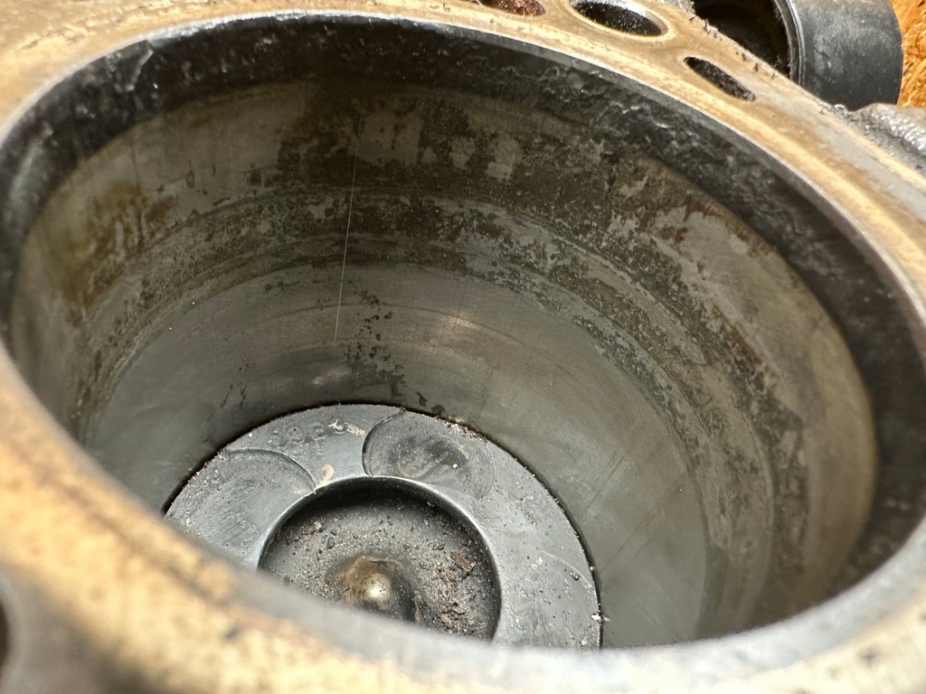 фото №6, Блок двигателя dół wał поршни doblo 1.6 mjet 198a3000