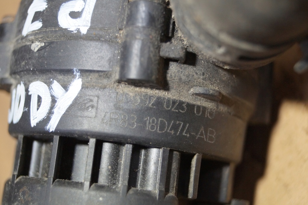 фото №9, Насос циркуляція wody jaguar s-type 4r83-18d474-ab