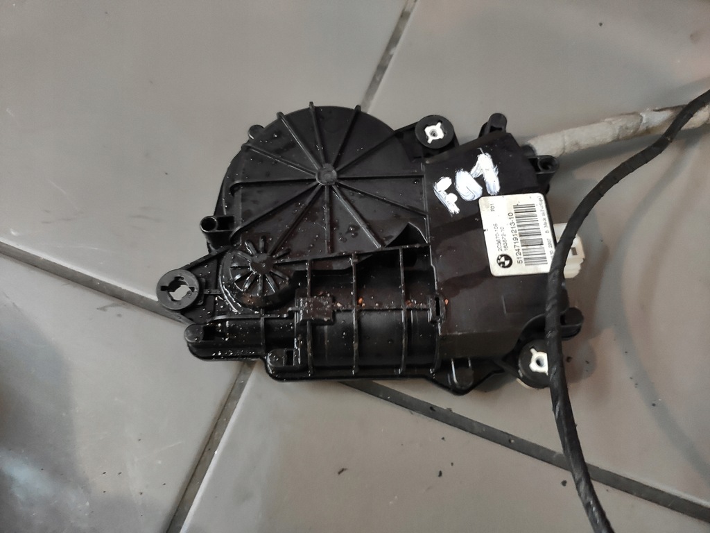 фото №11, Bmw 7 f01 f02 замок доводчик задний крышки багажника задняя 7191213