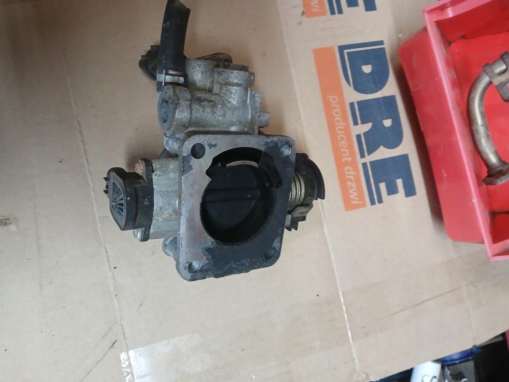 фото №5, Grand vitara i 2.0 16v 05' дросельна заслінка.