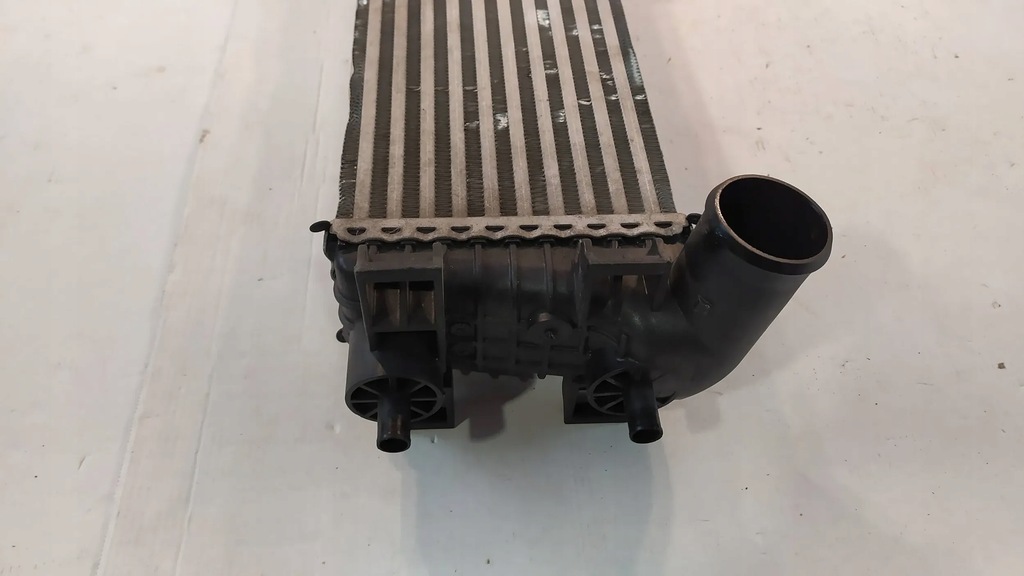 фото №10, Радіатор інтеркулер ford c-max ii