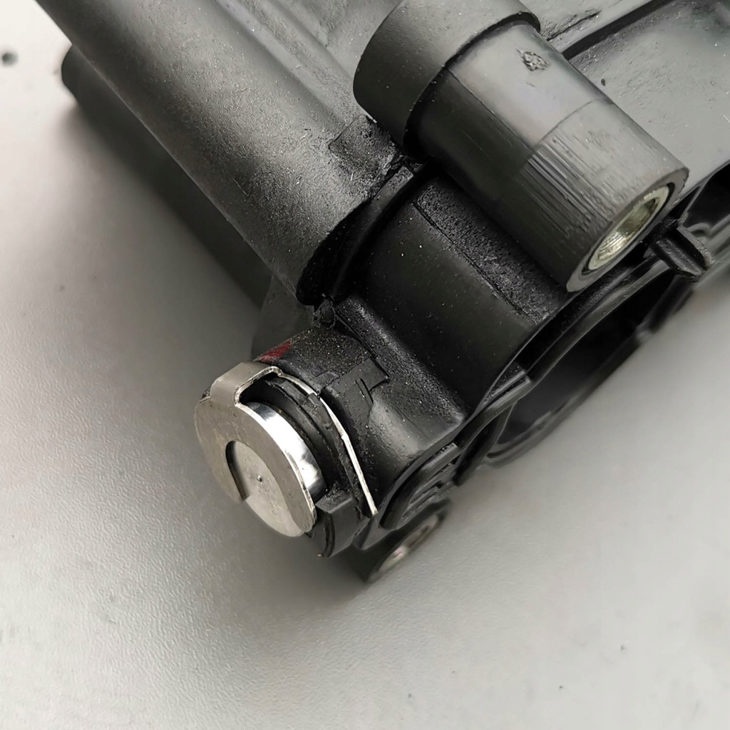 Заглушки кришки колектор впускний  audi vw 2.7 3.0 tdi Доставка