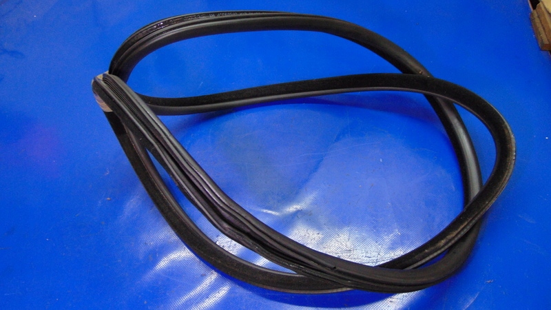 фото №1, Прокладка дверь правый задняя bmw f10 10-17r