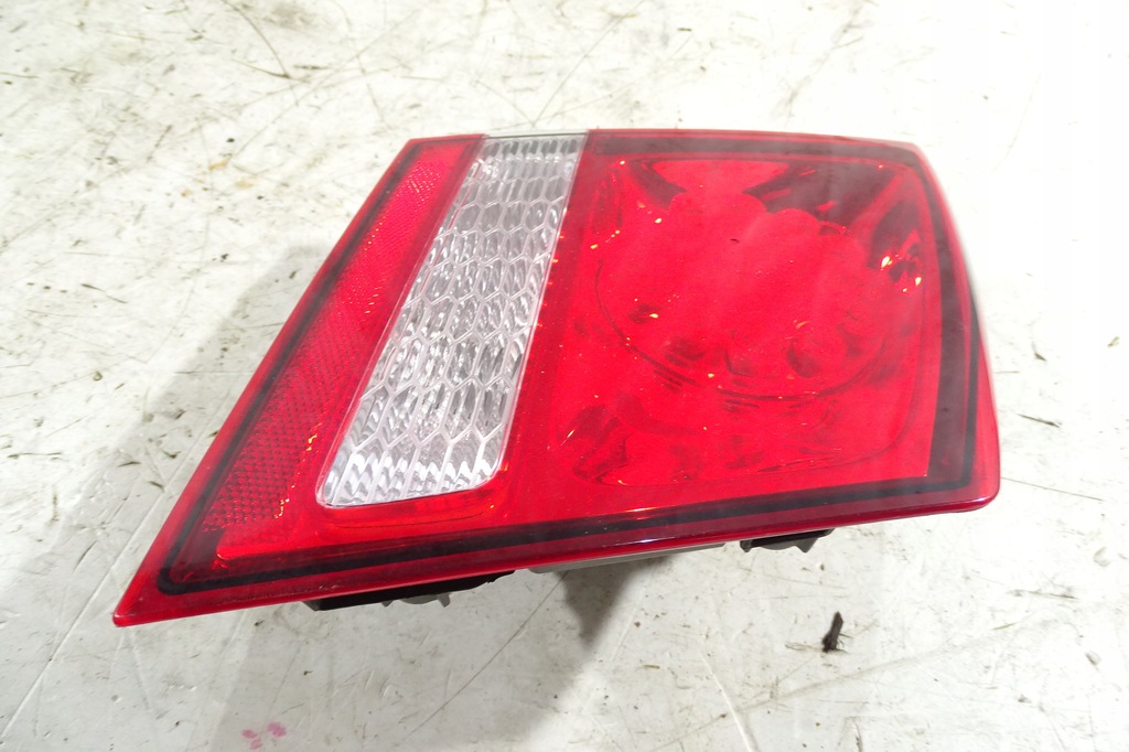 фото №11, Journey freemont 11- лампа левая задняя задняя крышки