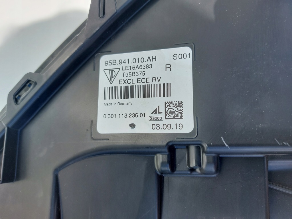 Фара правий перед правий передня full led porsche macan рестайлінг  95b gts європа Недорого