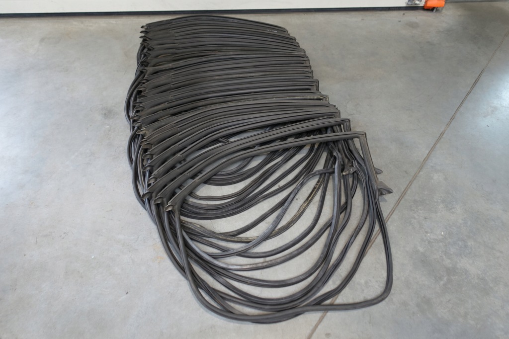 фото №1, Vw beetle 5c прокладка кузовная дверь левая