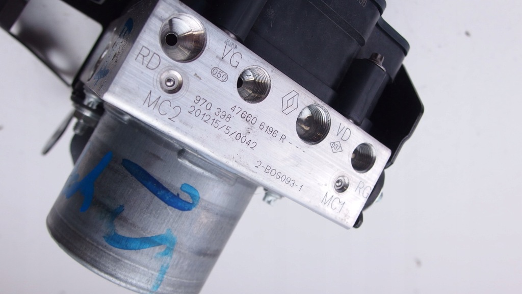 фото №3, Captur ii e-tech насос abs