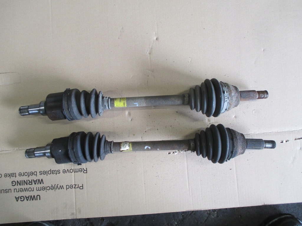 фото №3, Mazda 2 ii 1.25 1.4 02-07 приводной вал левая