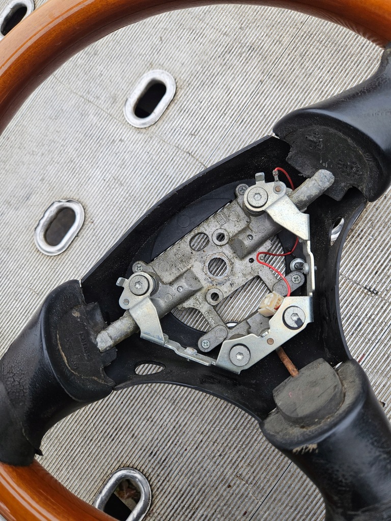 фото №4, Повітропровід дерев'яний nardi torino mazda mx-5 акція