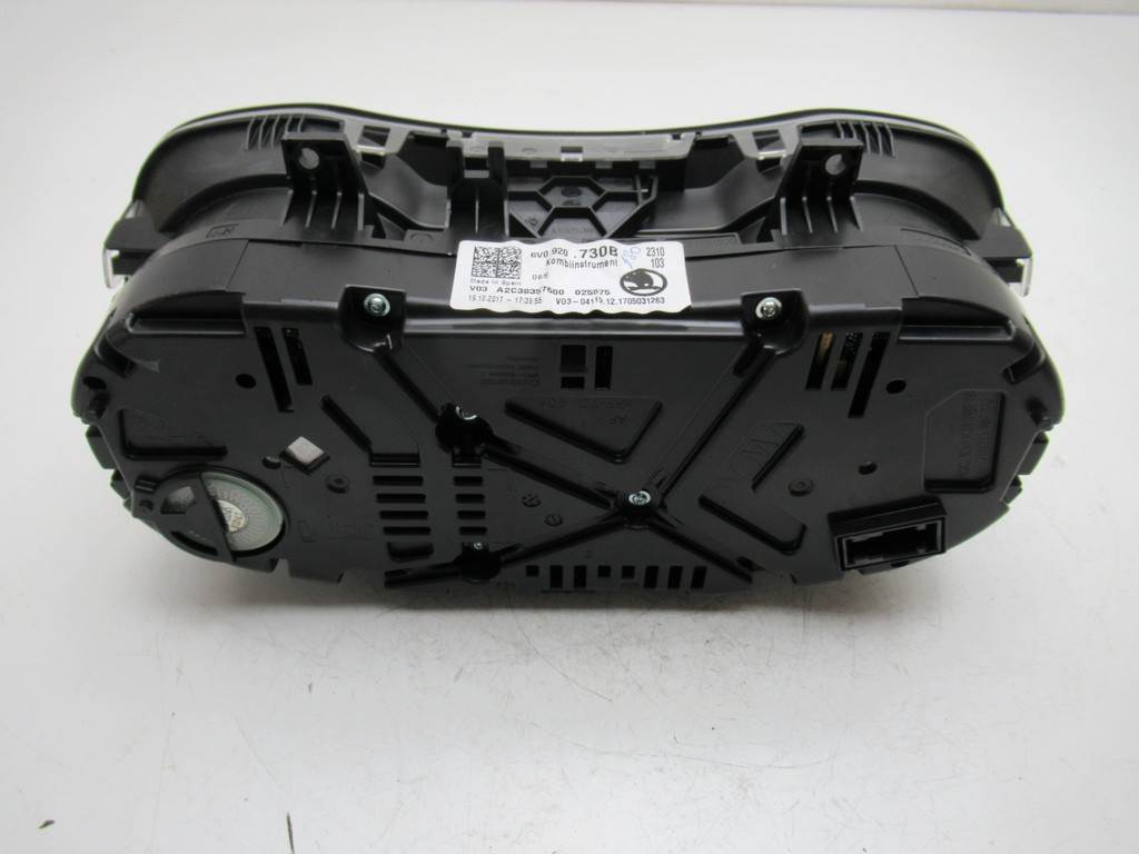 фото №9, Счетчик приборы skoda fabia iii 6v0920730b