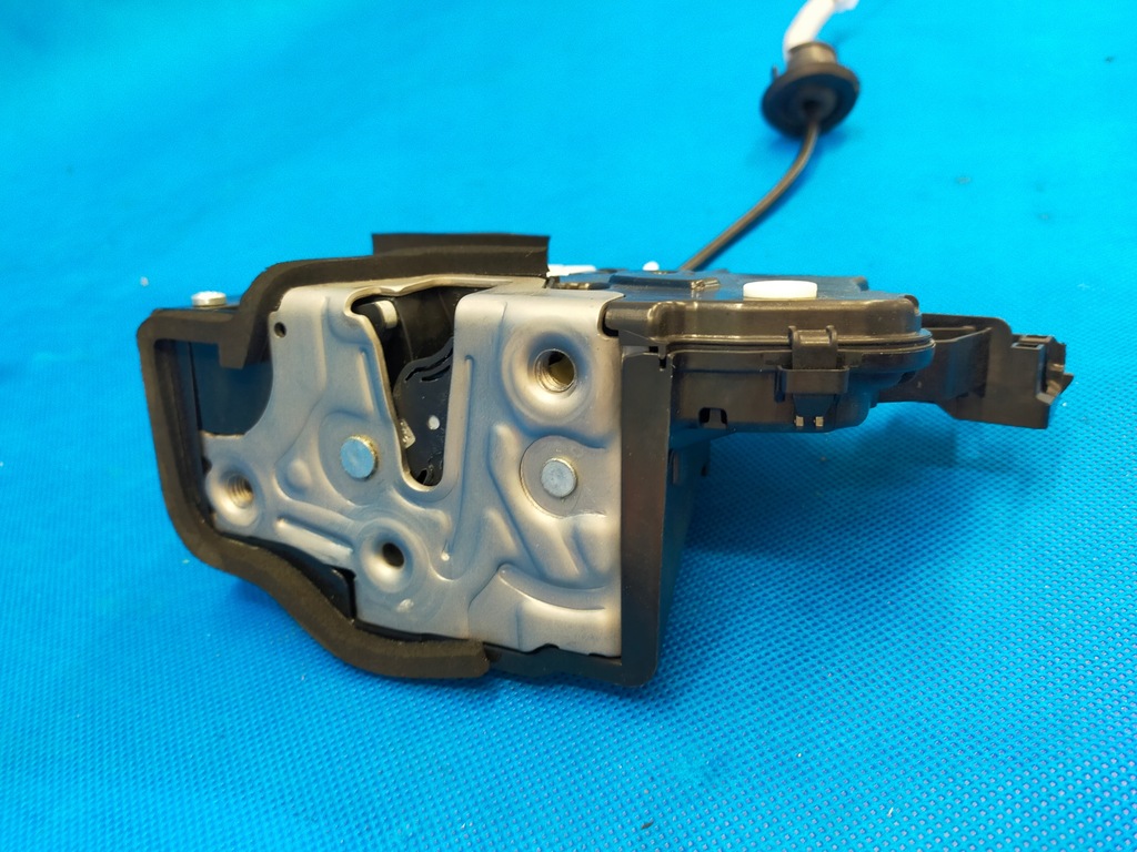 фото №9, Skoda kamiq 2023 r 1.5 tsi 110kw замок дверь левый задняя 10a839015b