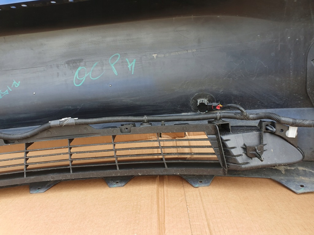 фото №15, Tesla 3 lift 21-23 бампер перед передний kompletny