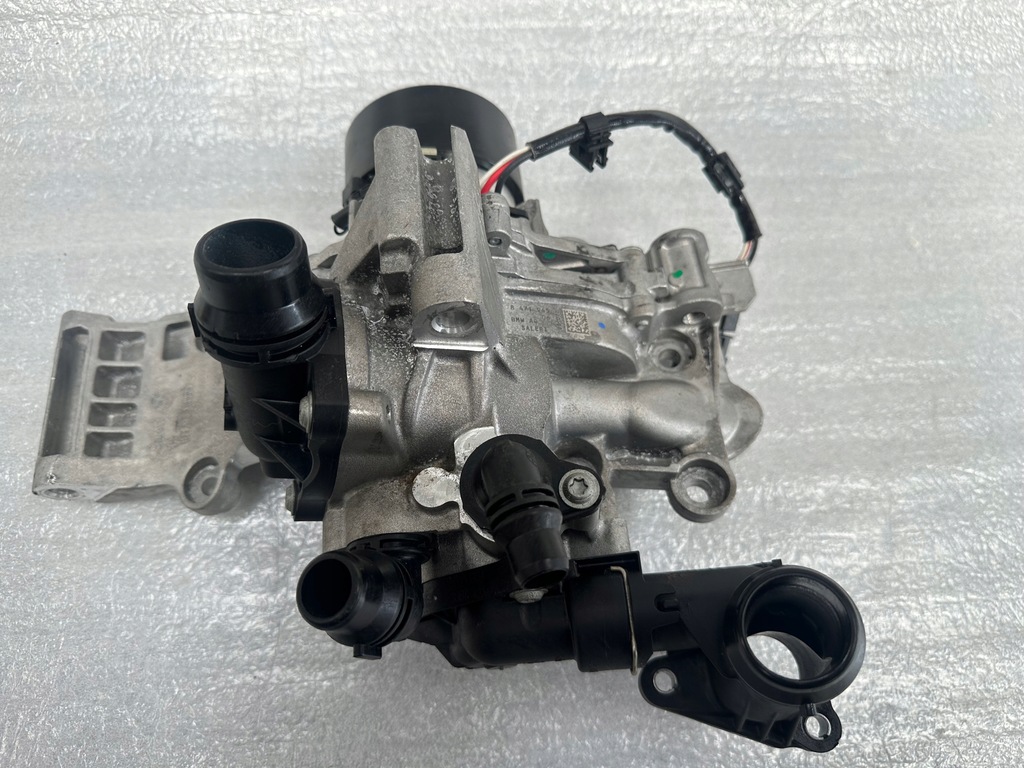 фото №6, Bmw 2 u06 x1 u11 b47 насос wody термостат 8471945
