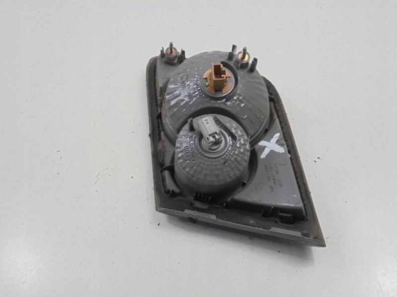 фото №7, Mazda 6 i gg лампа задняя левая с крышки 5d lift