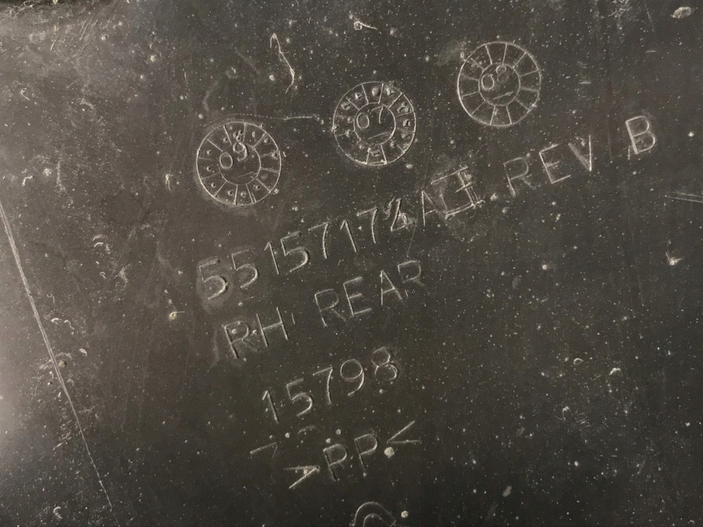 фото №6, Підкрилок правий задня dodge nitro 06-11 оригінал