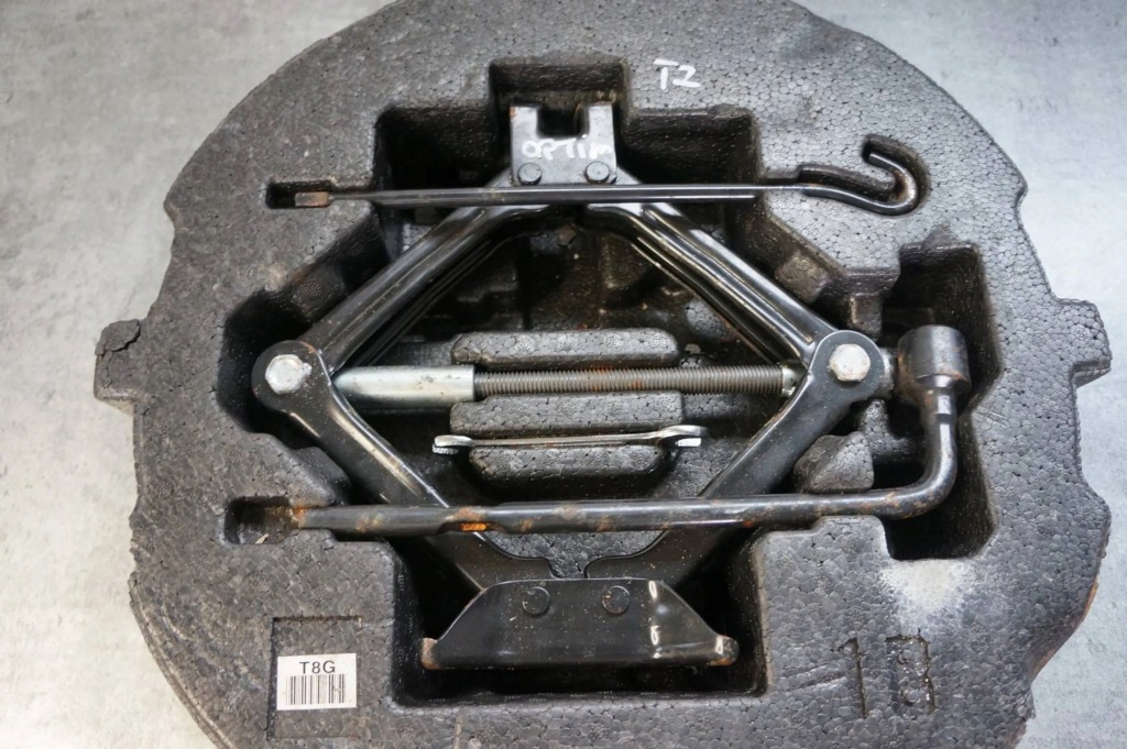 фото №2, Подъемник домкрат вкладыш колеса запасного kia optima ii