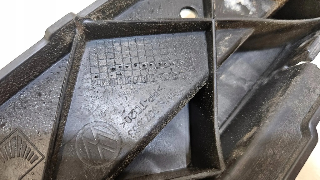 фото №9, Направляющая кронштейн бампера заднего задняя средний vw tiguan allspace 5nn807863