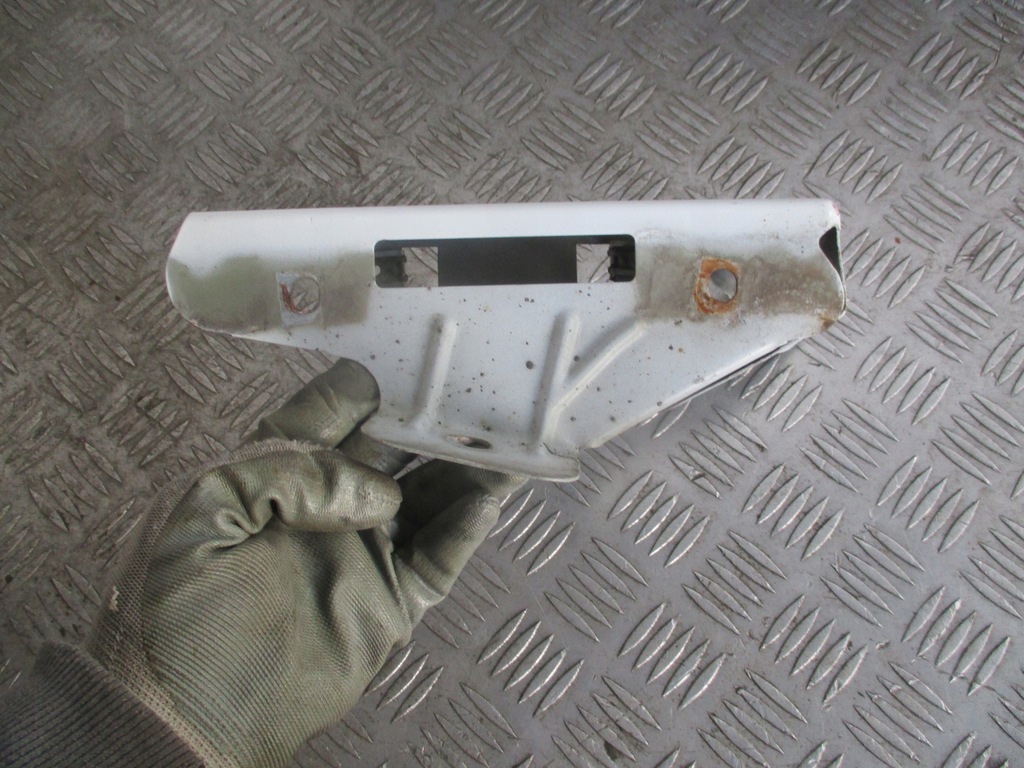 фото №5, Кронштейн крыла правый перед renault trafic