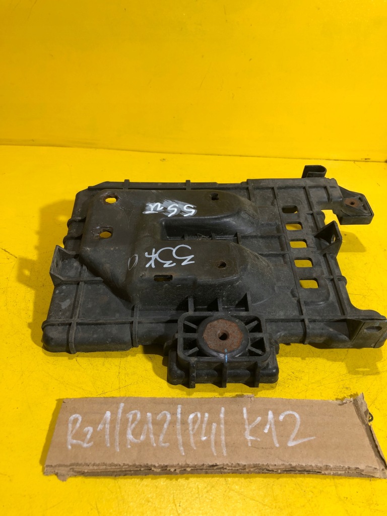 фото №4, Hyundai i30 основание аккумулятор