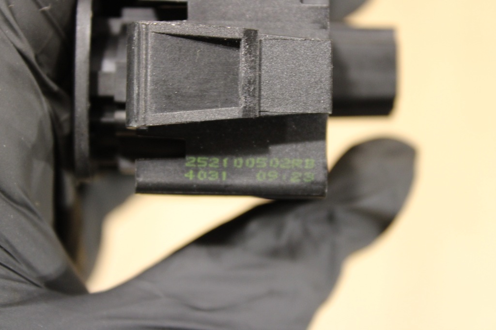 фото №4, Кнопка переключатель света аварийных renault megane iii