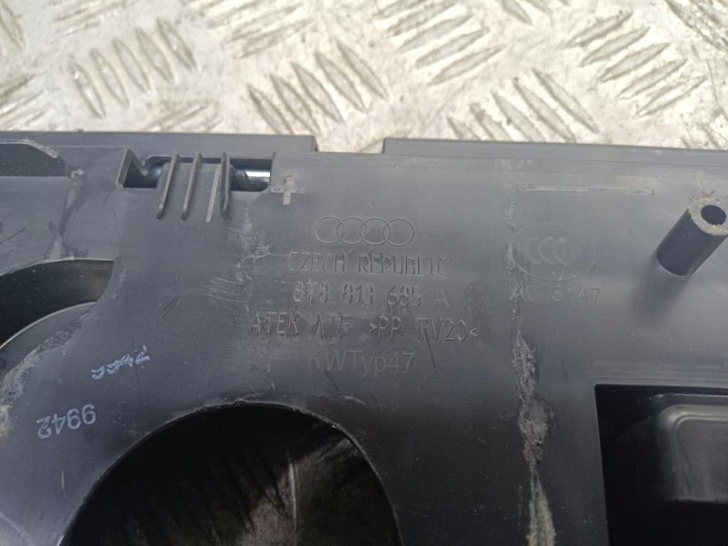 фото №6, Audi a5 8t набор ремонтный бардачок инструменты 8t8813685a