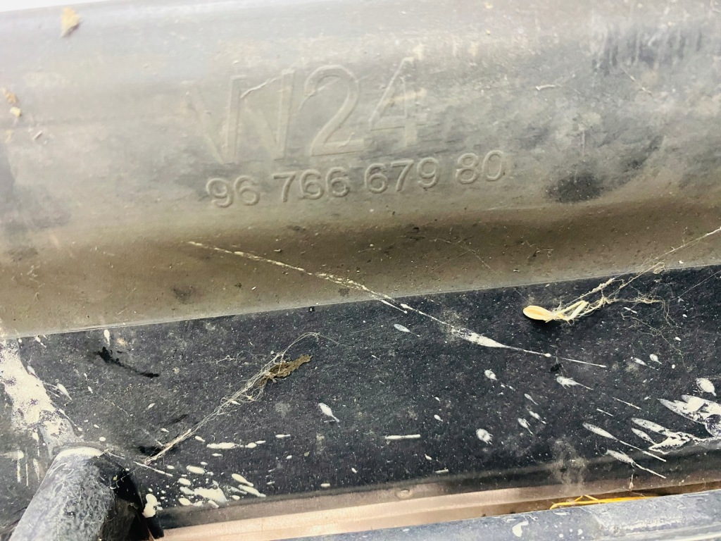 Купить Шторка жалюзи впуск воздуха peugeot 508 i rxh гибрид 2.0 hdi 9676667980