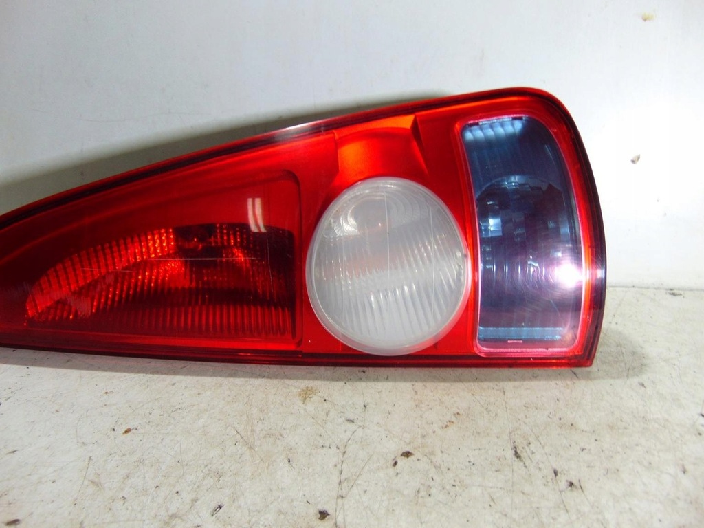 фото №2, Лампа правая задняя задняя renault espace iv