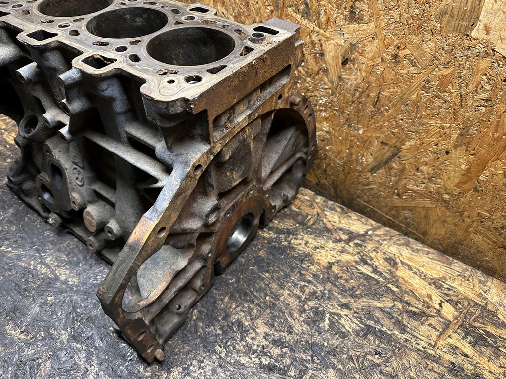 фото №8, Блок двигуна master 2.3 rwd m9ta700 m9t 700