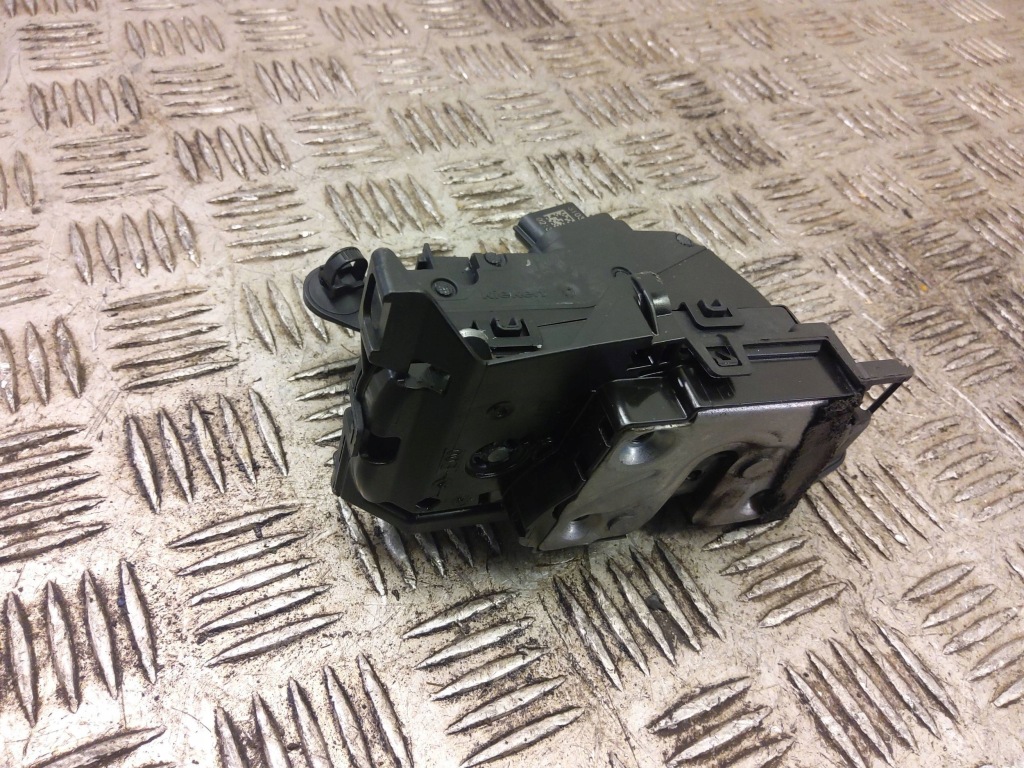 Smart forfour 2 w453 2018 задняя сторона левая замок дверь задних Киев